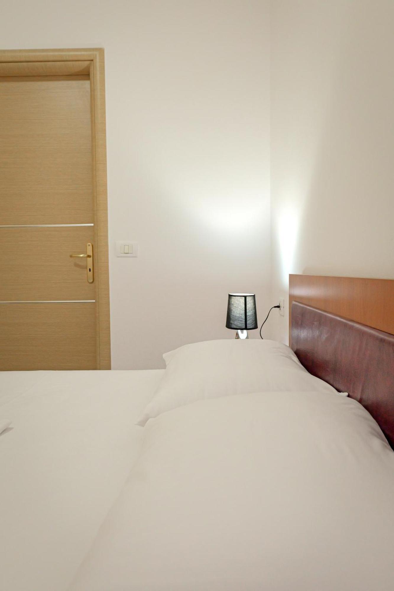 Valentina Apartment 1 Sarandë Eksteriør bilde