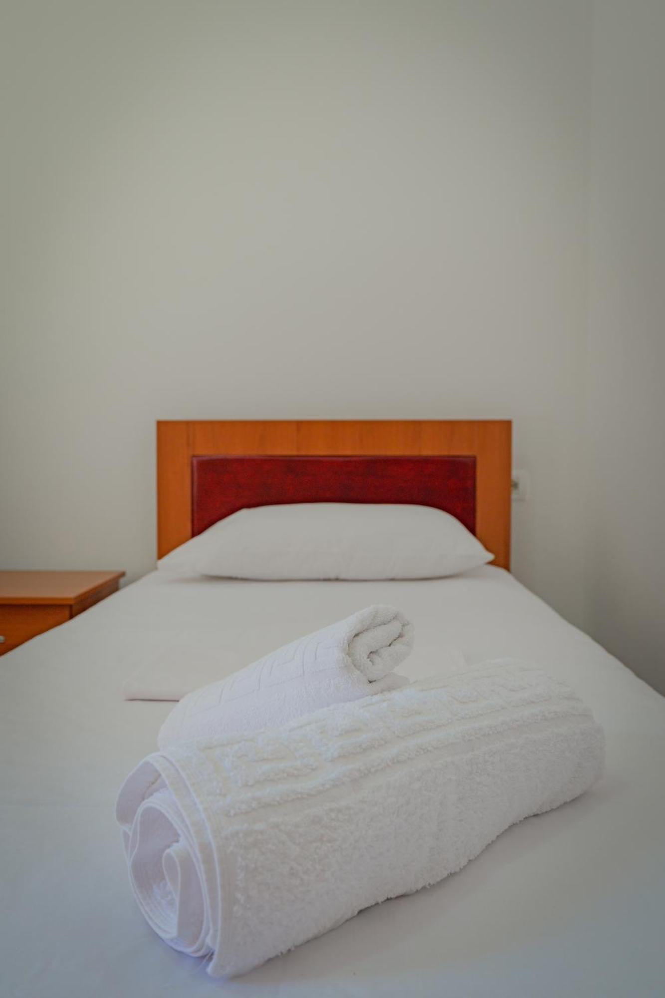 Valentina Apartment 1 Sarandë Eksteriør bilde