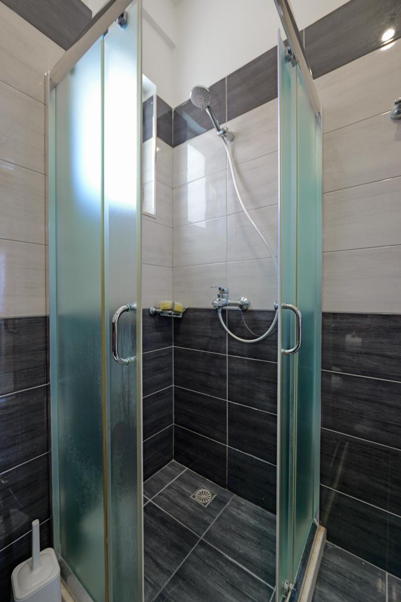 Valentina Apartment 1 Sarandë Eksteriør bilde